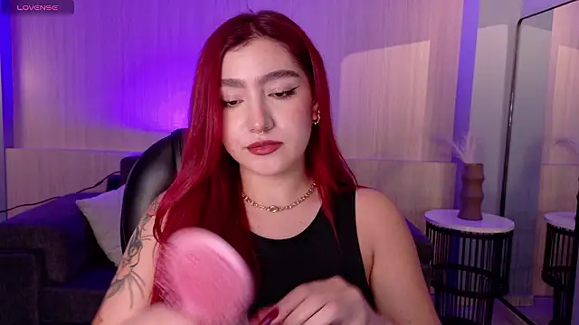 ViolettCastel online show from February 13, 2026, 7:36 pm