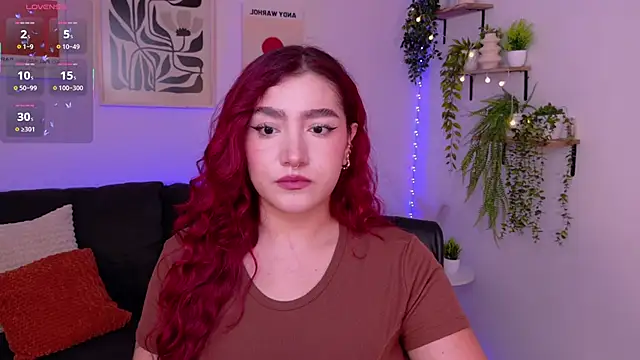 ViolettCastel online show from April 9, 2026, 7:42 pm