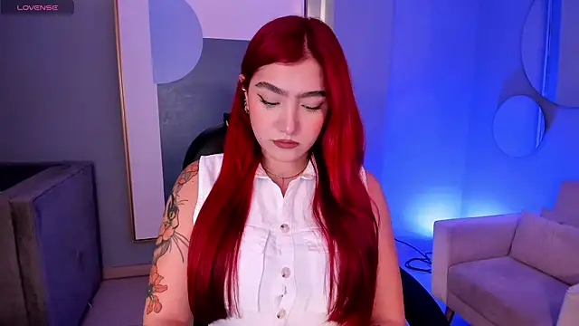 Snapshot of ViolettCastel chatting on September 18, 2025, 6:44 pm ViolettCastel online show from September 18, 2025, 6:44 pm