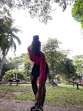 Snapshot of sweetsarabig22cm chatting on September 23, 2025, 12:56 pm sweetsarabig22cm online show from September 23, 2025, 12:56 pm