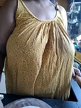 Snapshot of ANUBHABI chatting on October 17, 2025, 1:42 am ANUBHABI online show from October 17, 2025, 1:42 am