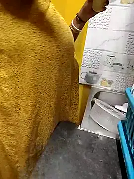 Snapshot of ANUBHABI chatting on October 31, 2025, 3:52 pm ANUBHABI online show from October 31, 2025, 3:52 pm