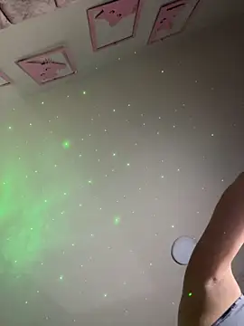 Kimmymadison- online show from November 12, 2025, 9:07 pm