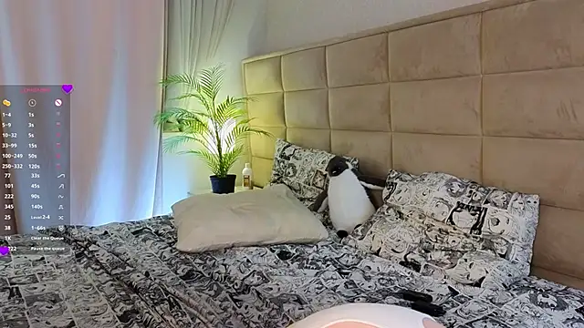 AsteriaHamel online show from February 28, 2025, 3:04 pm