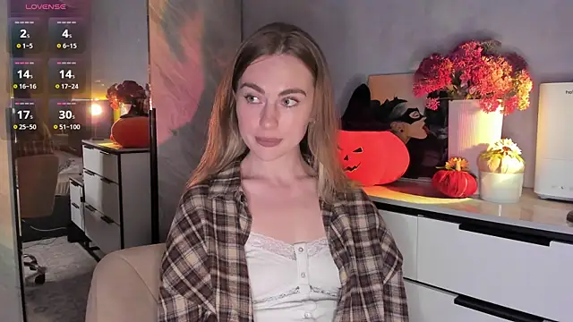 Snapshot of LoveGameSexx chatting on October 15, 2025, 5:54 pm LoveGameSexx online show from October 15, 2025, 5:54 pm