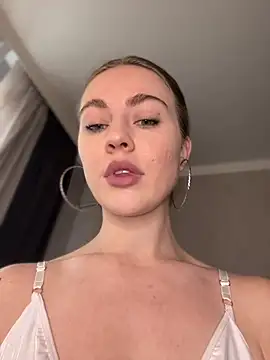 LoveGameSexx online show from January 4, 2025, 9:32 am