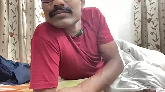 Snapshot of HORNY4UDESI chatting on December 19, 2024, 11:14 pm HORNY4UDESI online show from December 19, 2024, 11:14 pm