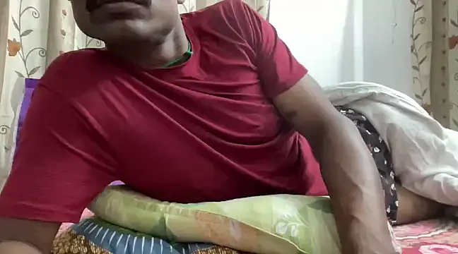 Snapshot of HORNY4UDESI chatting on December 2, 2024, 7:33 pm HORNY4UDESI online show from December 2, 2024, 7:33 pm