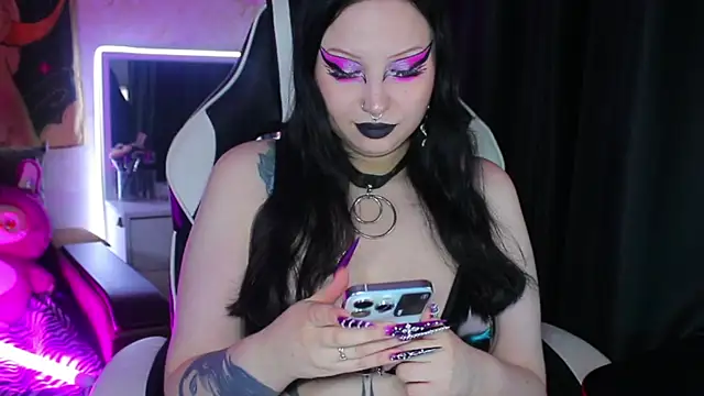 Kitty goth online show from July 24, 2026, 9:22 pm