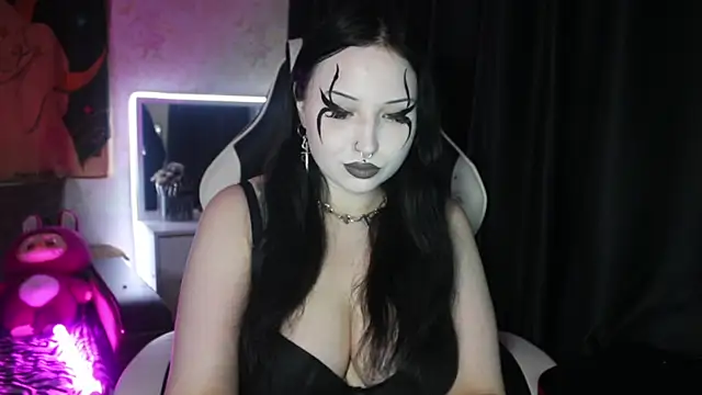 Kitty goth online show from July 10, 2026, 9:37 pm
