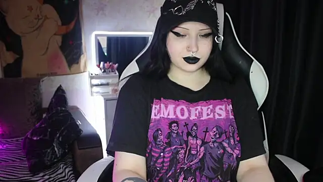 Snapshot of Kitty_goth chatting on May 11, 2026, 11:55 am Kitty goth online show from May 11, 2026, 11:55 am