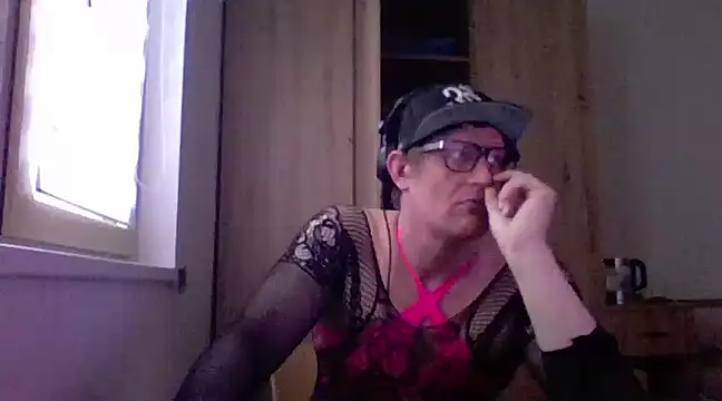 Bigthroaterboy online show from January 27, 2025, 1:52 pm