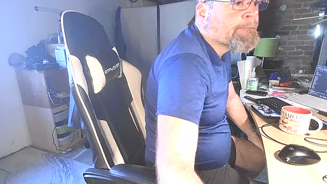 MagnusCockus online show from April 23, 2026, 12:29 pm