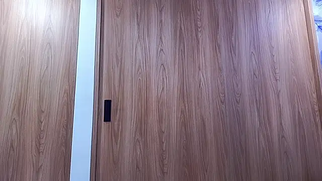 Snapshot of Molly_ADY chatting on October 28, 2025, 3:44 pm Molly ADY online show from October 28, 2025, 3:44 pm