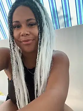 Snapshot of HaileyDiana chatting on September 24, 2025, 6:53 am HaileyDiana online show from September 24, 2025, 6:53 am