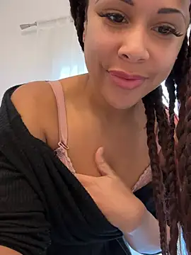 Snapshot of HaileyDiana chatting on March 1, 2026, 11:54 am HaileyDiana online show from March 1, 2026, 11:54 am