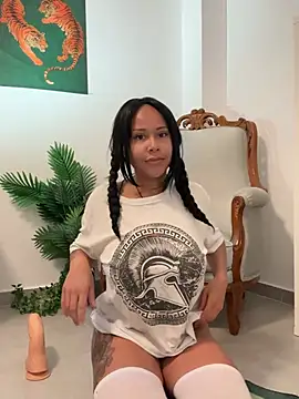 HaileyDiana online show from June 17, 2026, 9:52 am