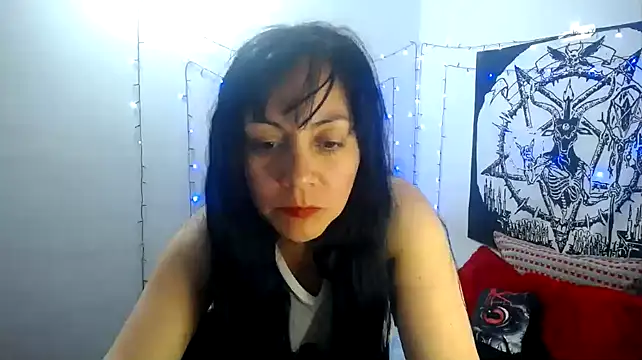 lili peach online show from February 9, 2025, 12:17 am