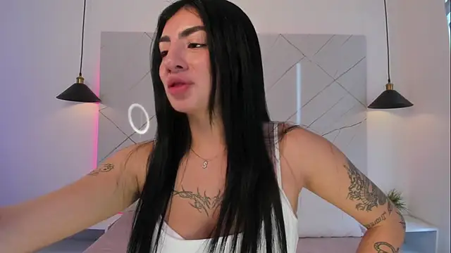 Snapshot of ANTONELLA__ROUSE_ chatting on September 30, 2025, 9:10 pm ANTONELLA ROUSE online show from September 30, 2025, 9:10 pm