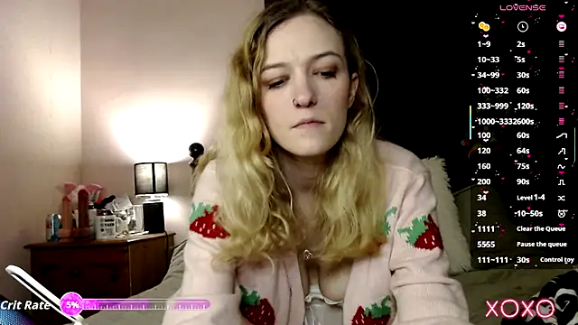 Snapshot of EllieeRose chatting on September 25, 2025, 11:55 pm EllieeRose online show from September 25, 2025, 11:55 pm