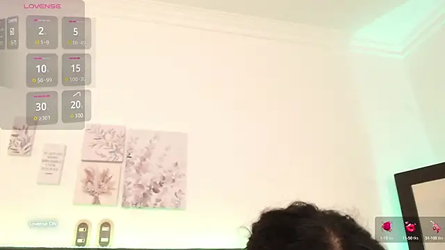 ariellaferra  online show from February 26, 2025, 4:38 pm