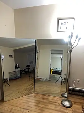 DaddySnowXX online show from September 27, 2025, 5:24 am