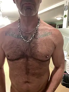 DaddySnowXX online show from April 15, 2026, 7:03 am
