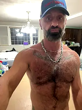 DaddySnowXX online show from October 13, 2025, 9:22 am