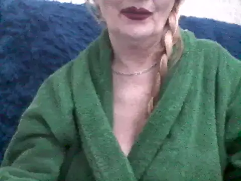 CarlyTreat online show from February 26, 2025, 8:47 pm