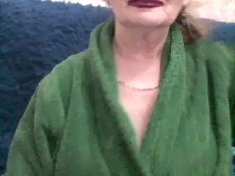 CarlyTreat online show from February 18, 2025, 6:04 pm