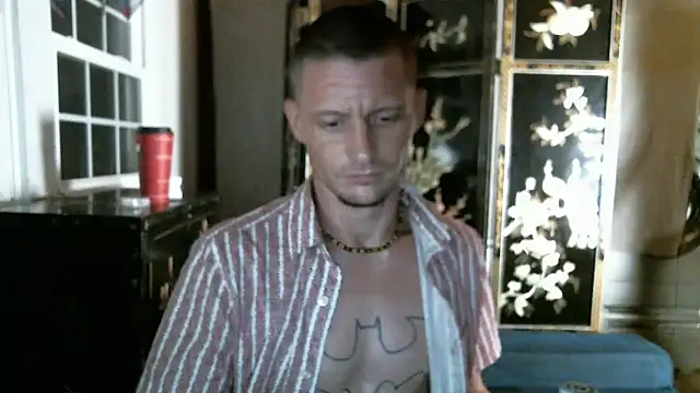 trash4cash online show from October 6, 2025, 2:46 am