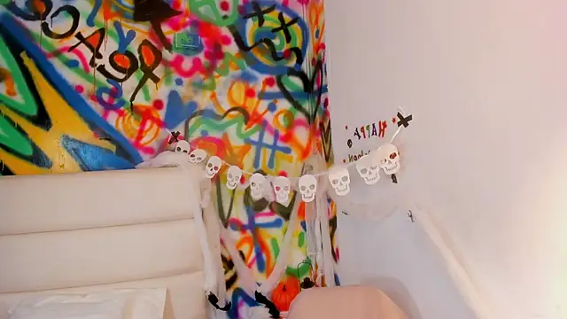 Liana Bernocchi online show from October 10, 2025, 10:54 pm