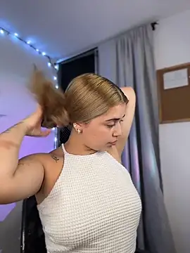 JoselinFlower  online show from February 13, 2026, 1:27 am