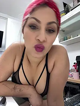 Mia lovee1 online show from February 3, 2025, 9:19 am