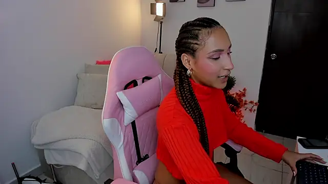 Snapshot of mulata_1ch chatting on September 28, 2025, 12:28 am mulata 1ch online show from September 28, 2025, 12:28 am