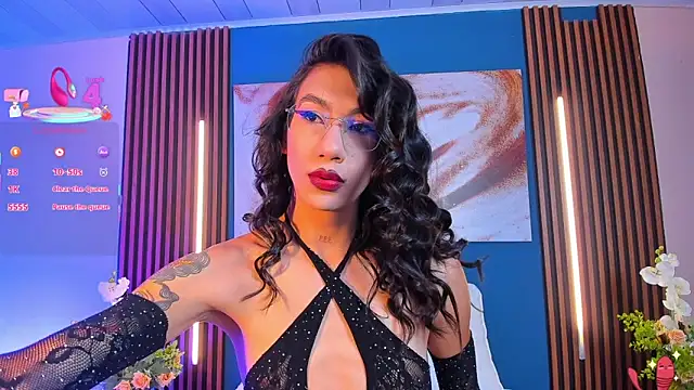 sofiaa grey  online show from September 20, 2025, 11:59 am