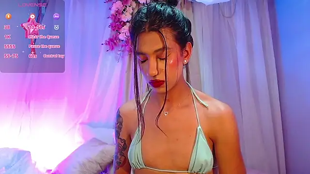 sofiaa grey  online show from March 7, 2025, 4:11 pm