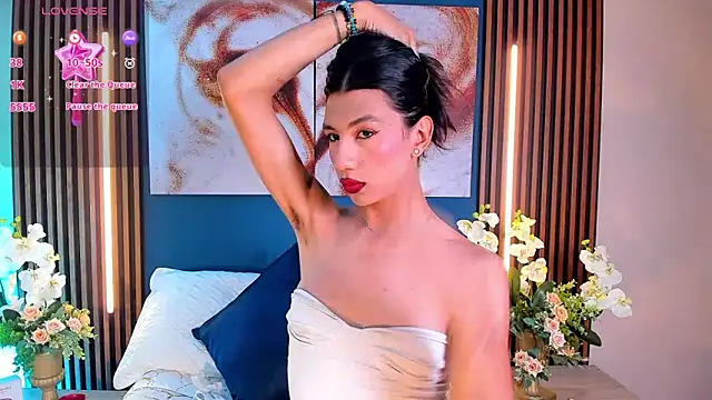 sofiaa grey  online show from February 28, 2025, 1:14 pm
