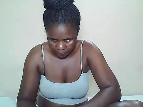 Snapshot of CuteTina chatting on June 21, 2026, 12:33 pm CuteTina online show from June 21, 2026, 12:33 pm