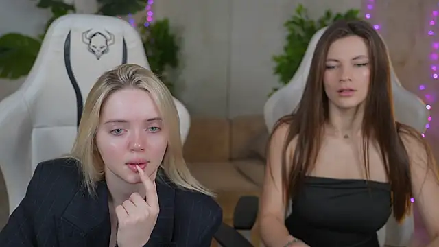 Cassy-Celestial  online show from February 6, 2025, 12:54 am