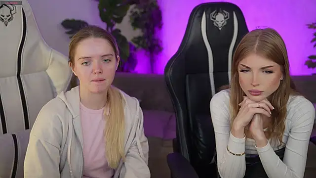 Snapshot of Cassy-Celestial_ chatting on October 2, 2025, 7:12 am Cassy-Celestial online show from October 2, 2025, 7:12 am