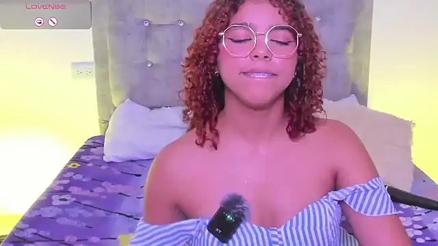 aurora rodriguez online show from March 8, 2025, 6:43 am