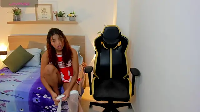 aurora rodriguez online show from February 27, 2025, 12:23 pm