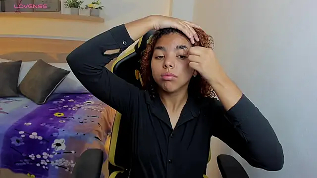 aurora rodriguez online show from February 1, 2025, 12:15 pm