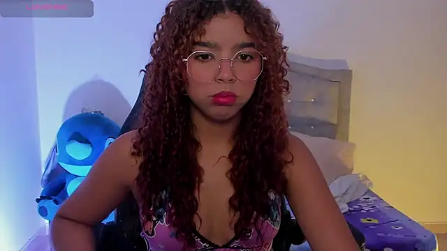 aurora rodriguez online show from February 28, 2025, 2:31 am