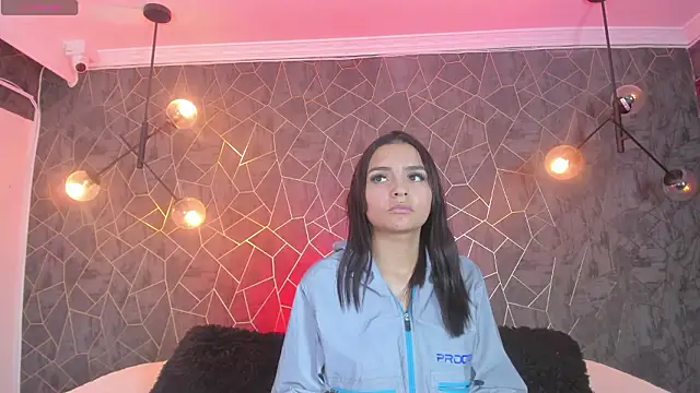 leigh-angels online show from February 7, 2026, 10:40 pm