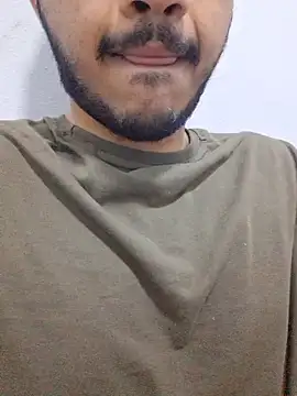 alesssterling online show from April 9, 2026, 2:57 am