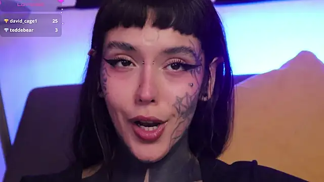 SylveonFox online show from October 7, 2025, 4:13 am