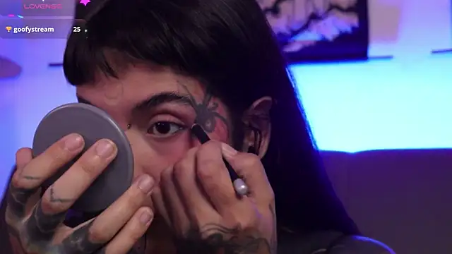 SylveonFox online show from October 13, 2025, 3:41 am