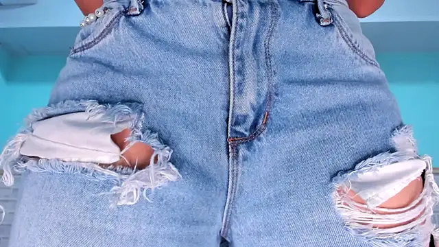 Snapshot of emily_hunter12 chatting on September 26, 2025, 12:12 pm emily hunter12 online show from September 26, 2025, 12:12 pm